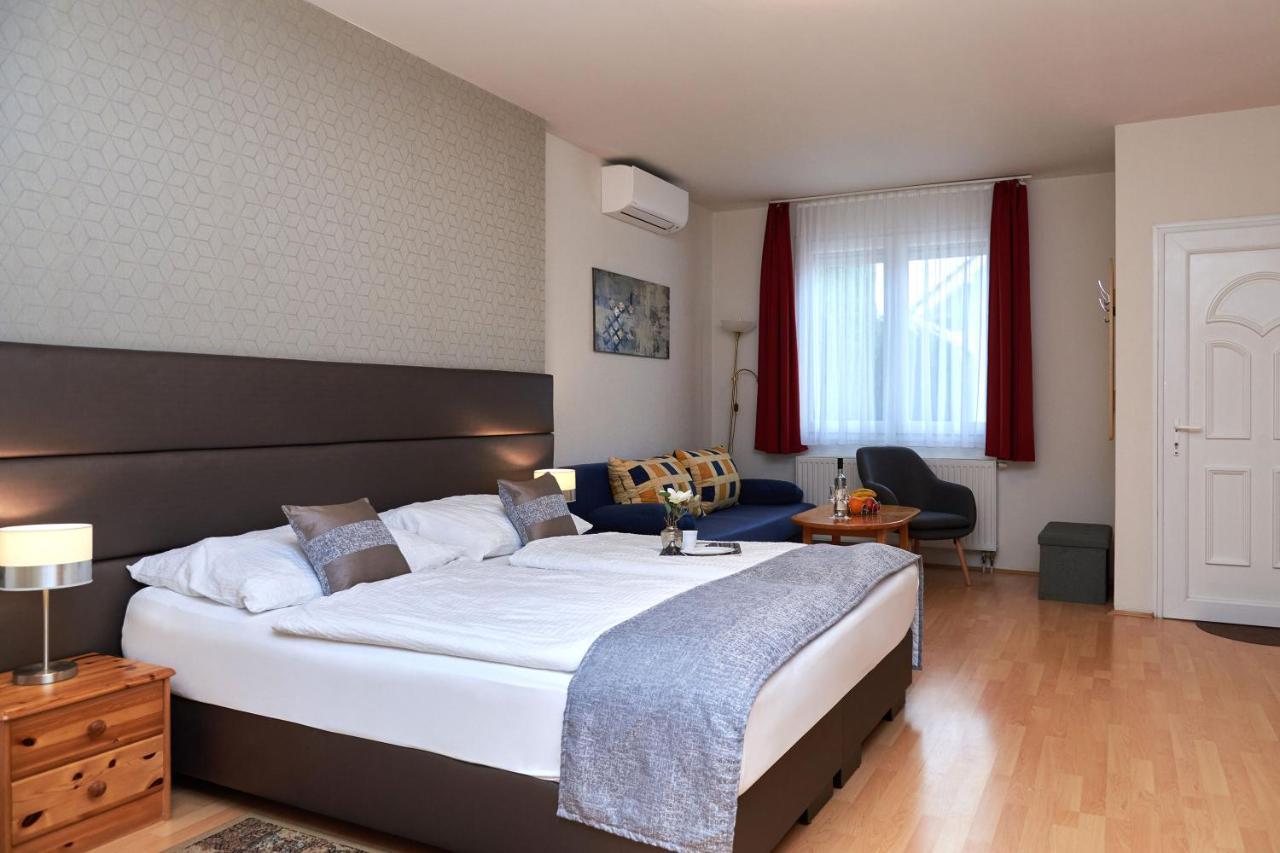 Apartman Brigitte Buekfuerdo ภายนอก รูปภาพ