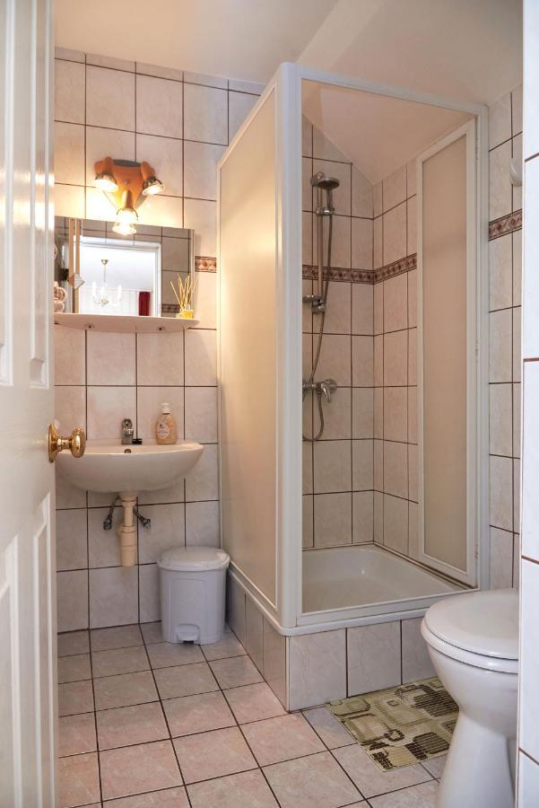 Apartman Brigitte Buekfuerdo ภายนอก รูปภาพ
