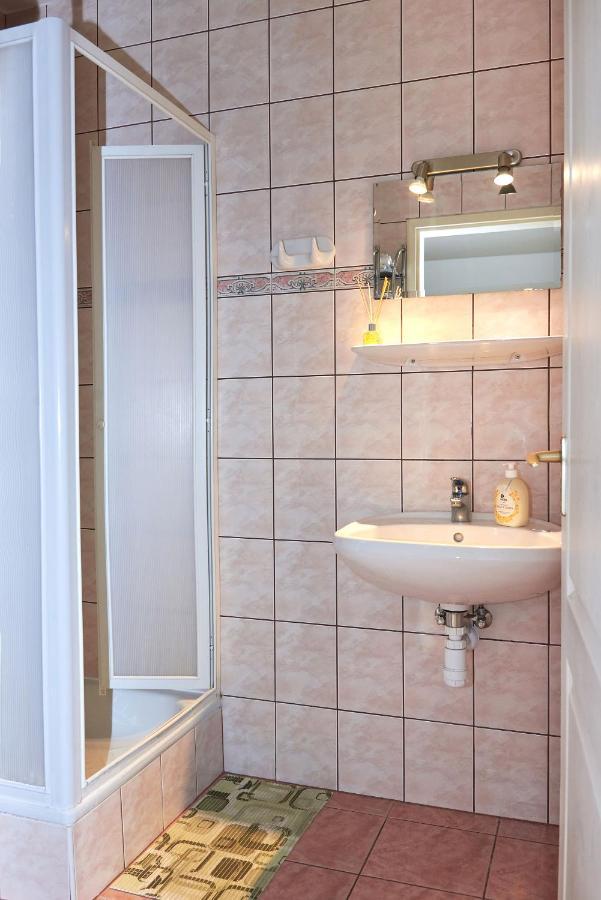 Apartman Brigitte Buekfuerdo ภายนอก รูปภาพ
