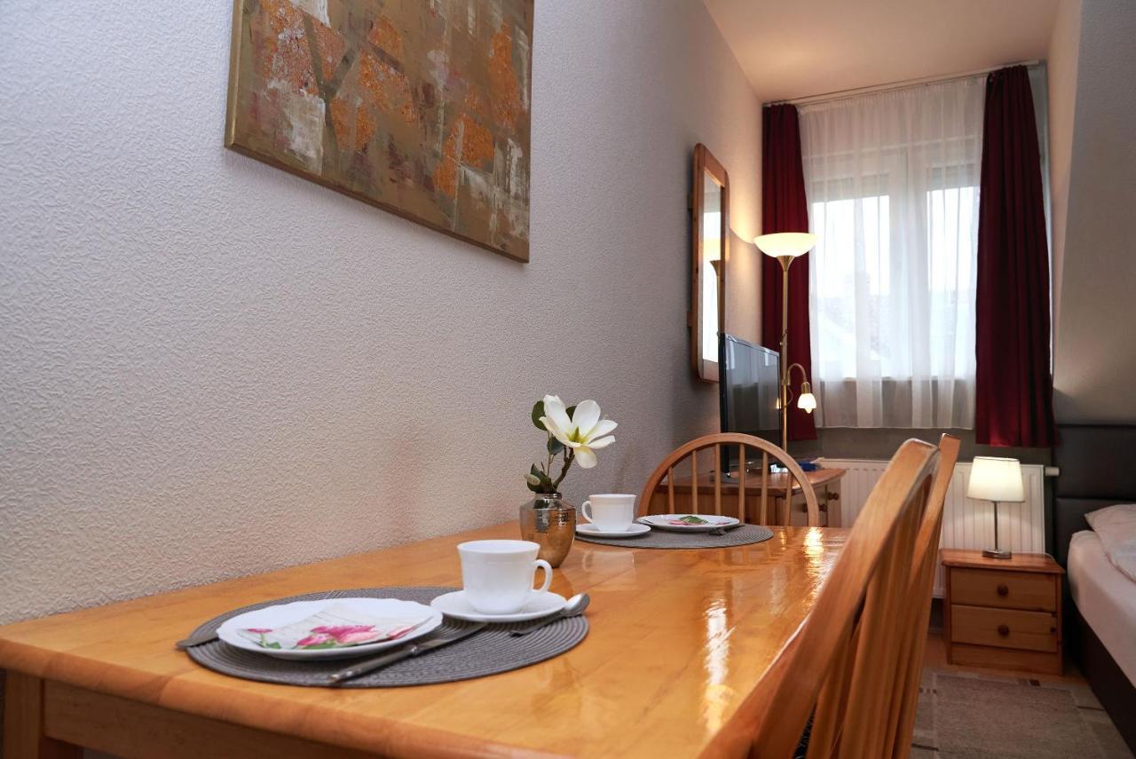 Apartman Brigitte Buekfuerdo ภายนอก รูปภาพ