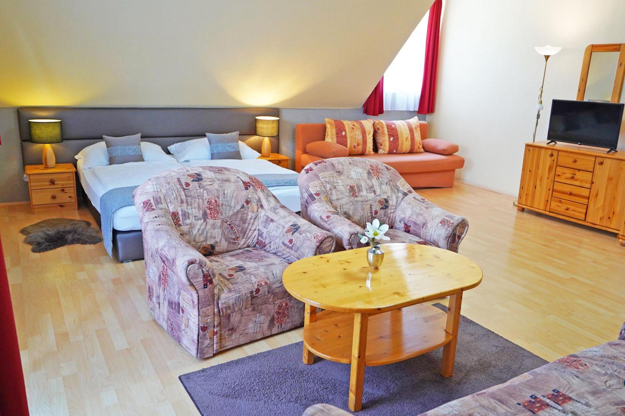 Apartman Brigitte Buekfuerdo ภายนอก รูปภาพ